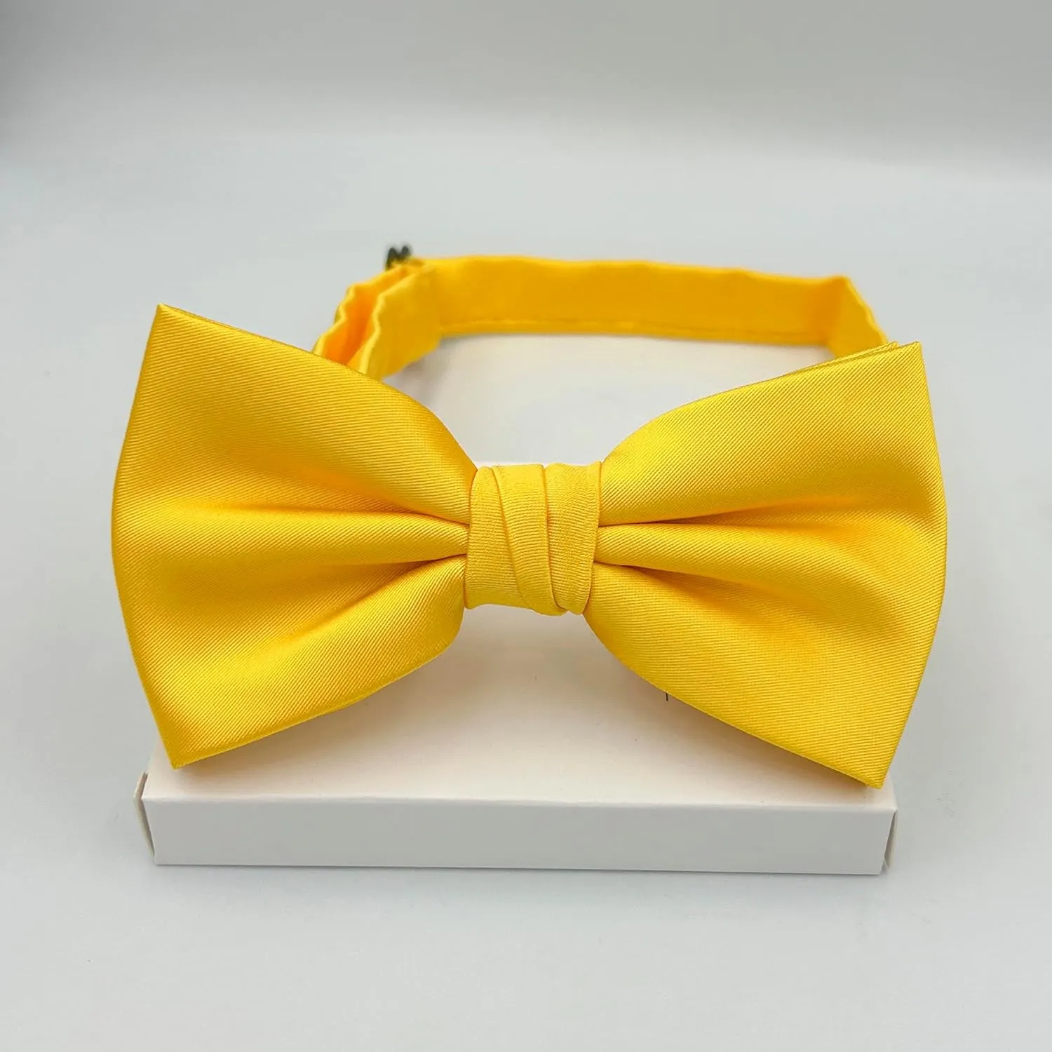 Adjustable Bow Ties for Men, Classic Solid Color Pre-Tied Bowties with Gift Box for Mens Wedding Party