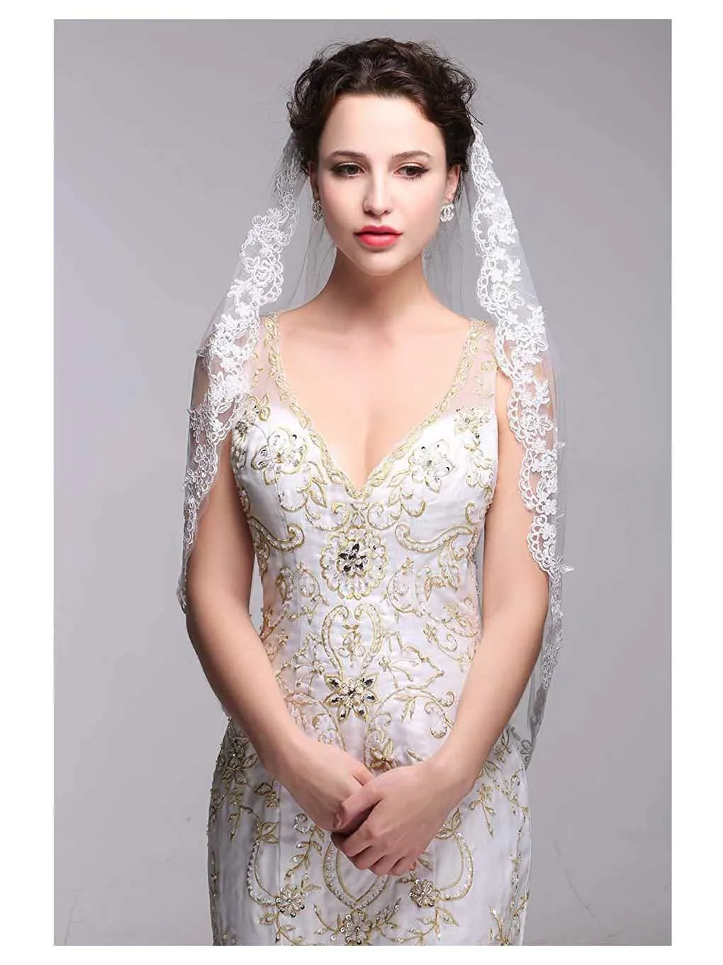 Ursumy Wedding Short Veil Lace Edge Veil Soft Tulle Bridal Veils with Comb (Ivory)
